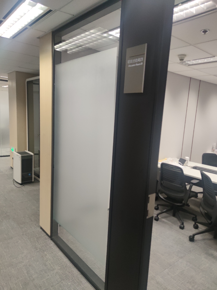 探寻上海办公室高端玻璃隔断设计公司的首选之路——大来隔断的卓越之选