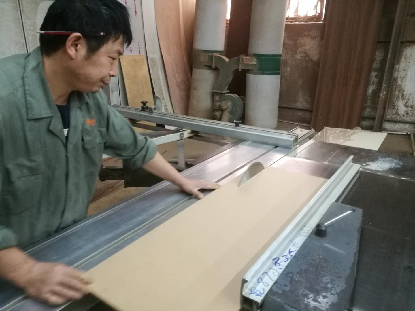 深圳移动软包隔断价格暴涨？写字楼主管亲测后意外发现真相