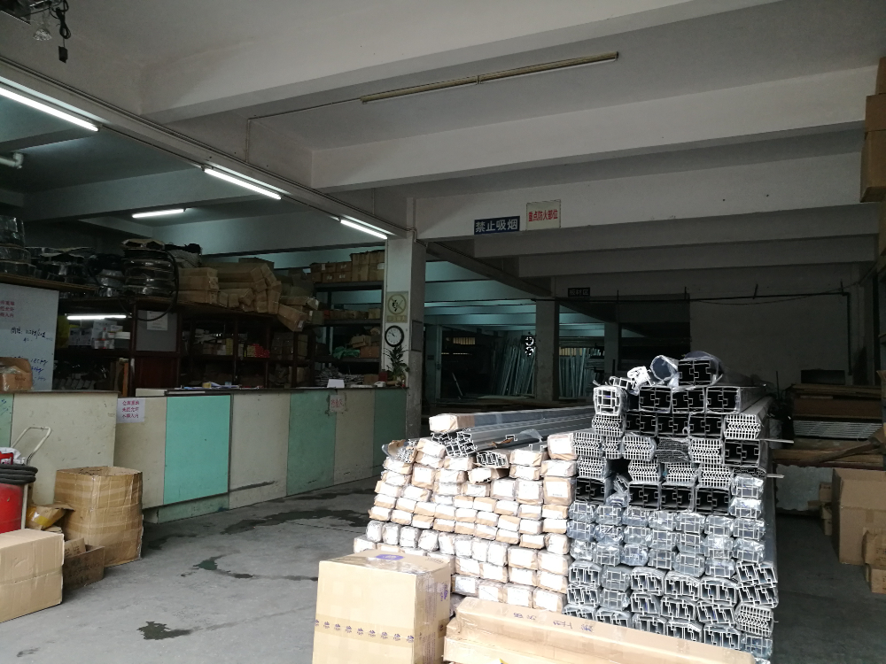深圳包间活动隔断费用调查：高性价比方案如何选？