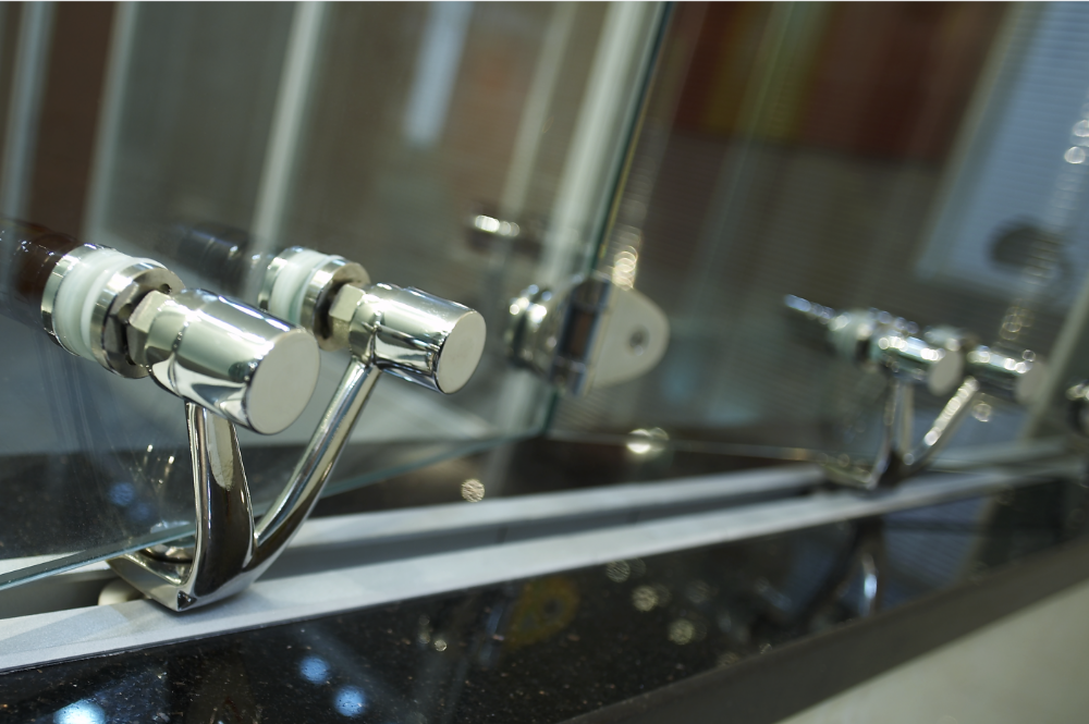 静享办公时光：广州市荔湾区多功能厅活动隔断报价解析